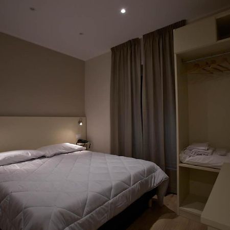 Onorati Hotel Priverno Kültér fotó
